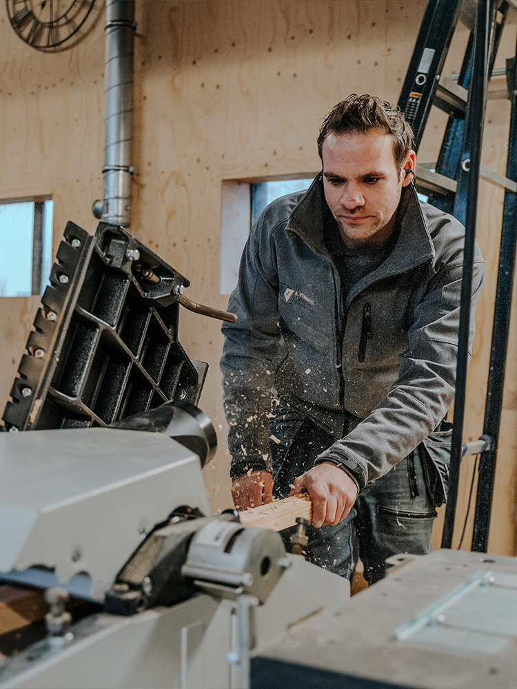 Arjan met gereedschap